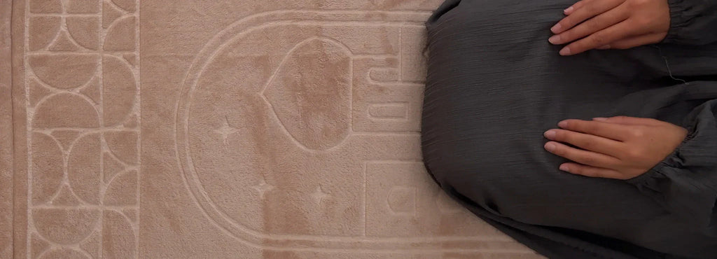 Emboss Collection | Elegant Cushioned Prayer Mat | Urban Rugs Co
